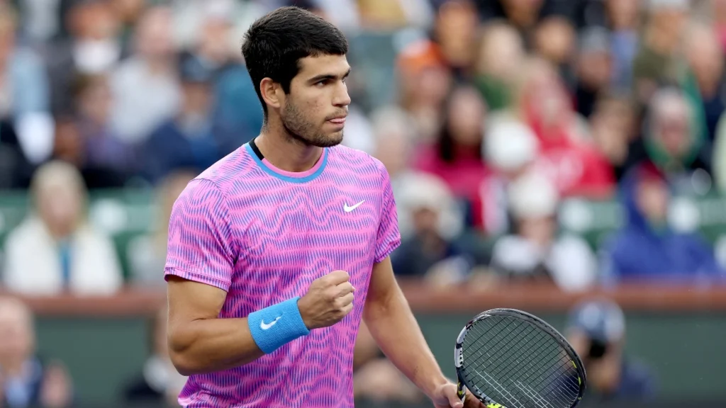 Alcaraz revalida título en Indian Wells y vuelve a su mejor nivel